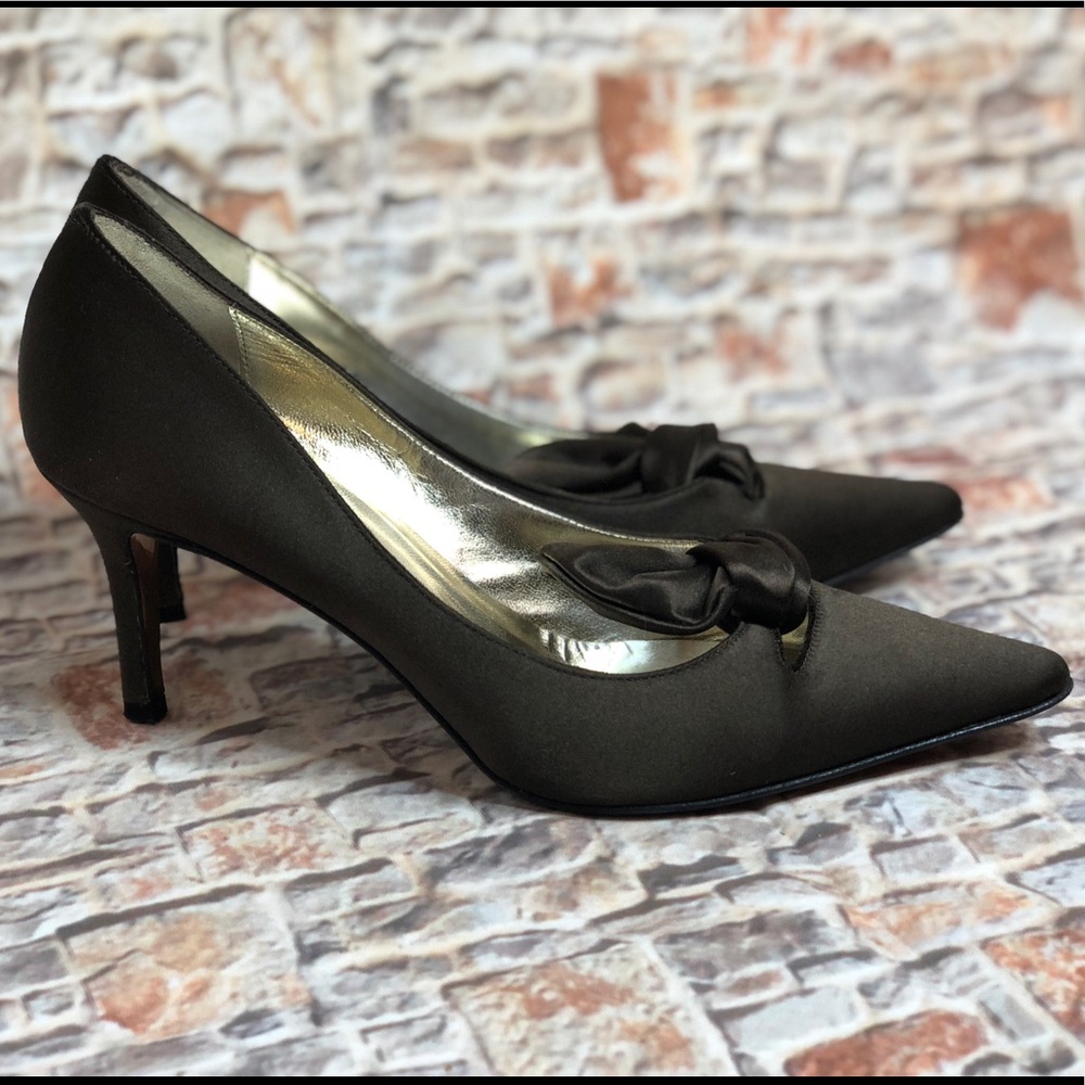 Something Bleu Pump vintage-inspired bow, sz 7